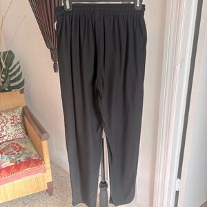 SAMA SAMA Black Lightweight Rayon Slacks! Elastic waist! Pockets! Medium